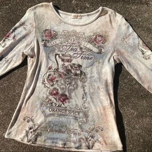 Tea time y2k trendy all over graphic top 3/4 length sleeves no flaws size M